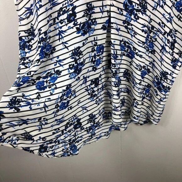 Torrid Floral Georgette Crossback Grommet Sleeveless Floral Top‎ Tank 4X - Picture 4 of 10